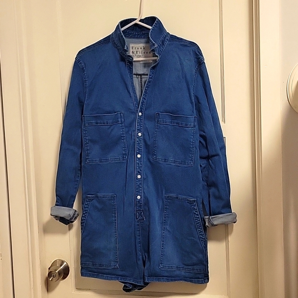 Frank & Eileen Northern Ireland, Jumpsuit, long sleeve blue denim in Size Medium